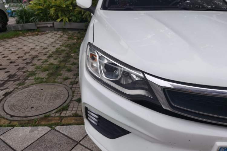 Used Geely Auto Vision 2020 1.5L CVT Asian Games Edition Right Front Headlight