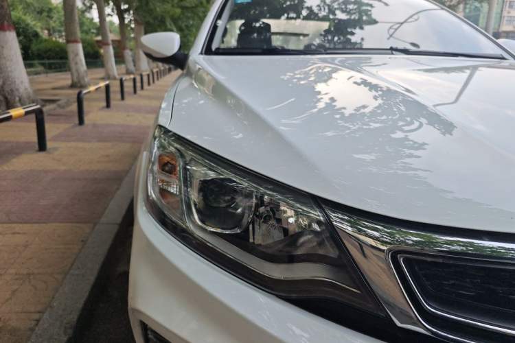 Used Geely Auto Vision 2020 Revised 1.5L Manual Asian Games Edition Right Front Headlight