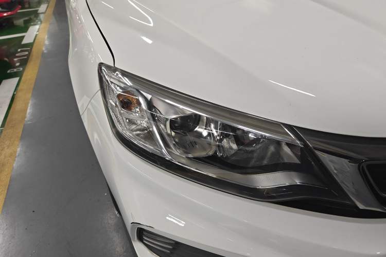 Used Geely Auto Vision 2020 1.5L CVT Asian Games Edition Right Front Headlight