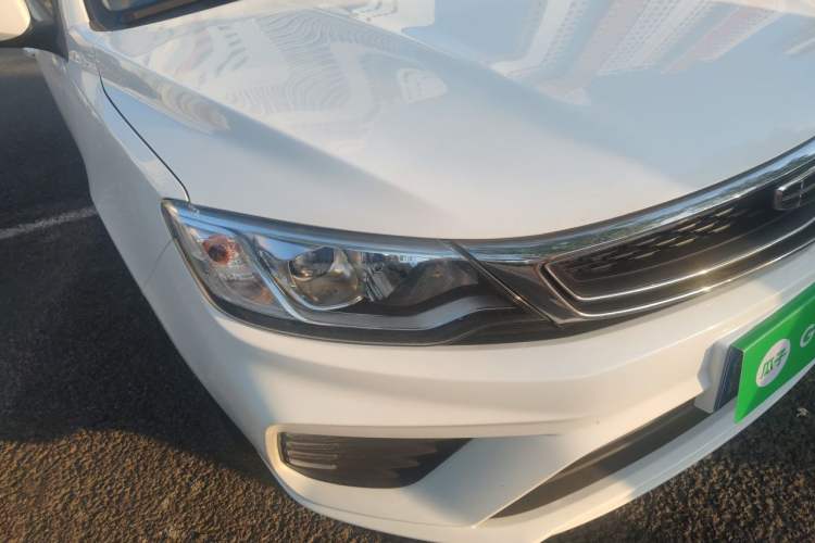 Used Geely Auto Vision 2020 Revised 1.5L Manual Asian Games Edition Right Front Headlight