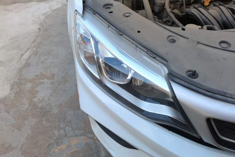 Used Geely Auto Vision 2020 1.5L Manual Asian Games Edition Right Front Headlight