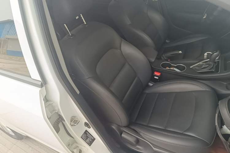 Used Geely Auto Vision 2020 1.5L CVT Value Edition Right Front Seat