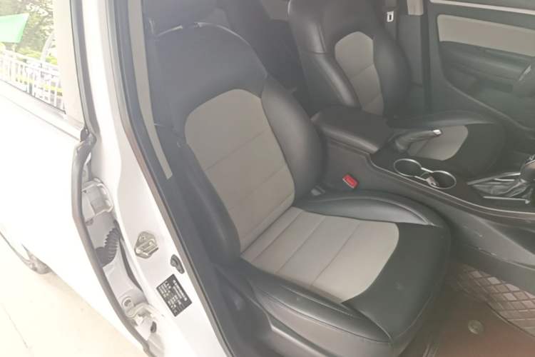 Used Geely Auto Vision 2020 Revised Version 1.5L CVT Asian Games Edition Right Front Seat