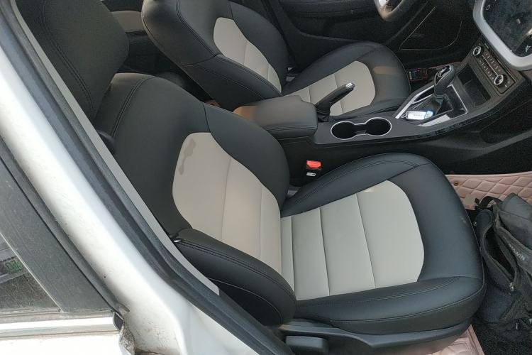 Used Geely Auto Vision 2020 Revised Version 1.5L CVT Asian Games Edition Right Front Seat