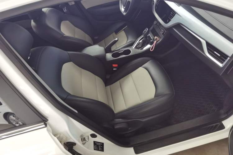 Used Geely Auto Vision 2020 Revised Version 1.5L CVT Asian Games Edition Right Front Seat