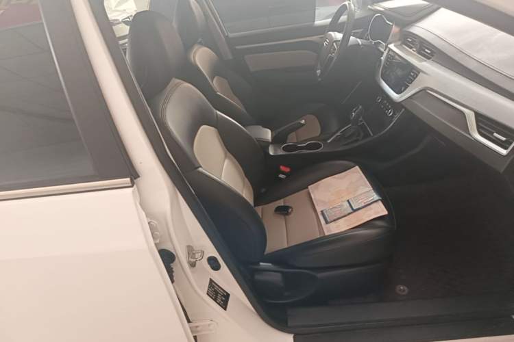 Used Geely Auto Vision 2020 Revised Version 1.5L CVT Asian Games Edition Right Front Seat