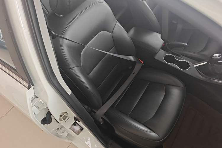 Used Geely Auto Vision 2020 Revised 1.5L Manual Asian Games Edition Right Front Seat