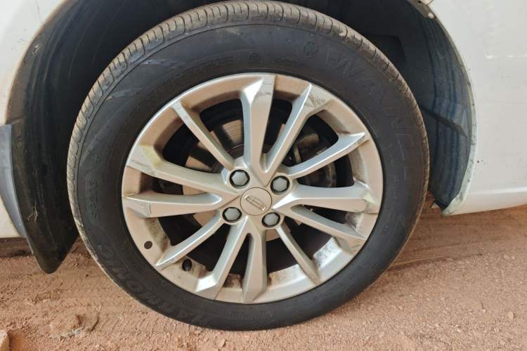 Used Geely Auto Vision 2020 1.5L CVT Value Edition Right Front Wheel Hub