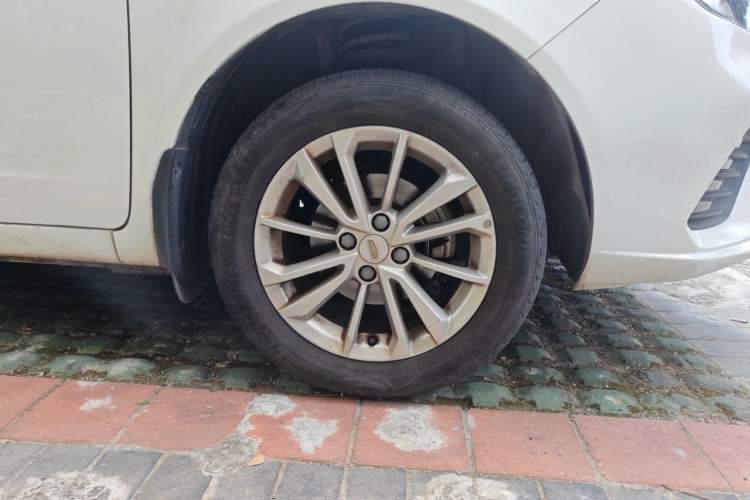 Used Geely Auto Vision 2020 1.5L Manual Asian Games Edition Right Front Wheel Hub