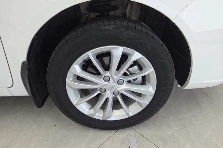Used Geely Auto Vision 2020 Revised Version 1.5L CVT Asian Games Edition Right Front Wheel Hub