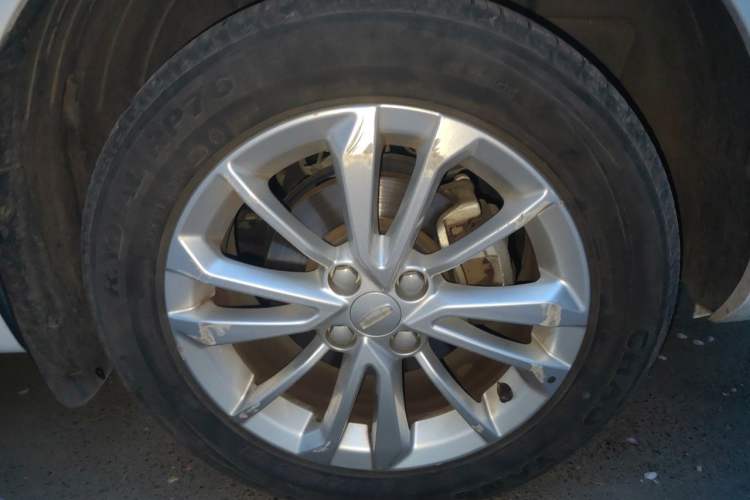 Used Geely Auto Vision 2020 1.5L Manual Value Edition Right Front Wheel Hub