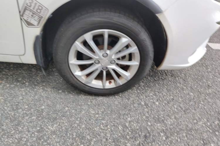 Used Geely Auto Vision 2020 1.5L CVT Asian Games Edition Right Front Wheel Hub