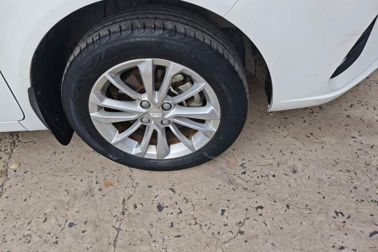 Used Geely Auto Vision 2020 1.5L CVT Luxury Model Right Front Wheel Hub