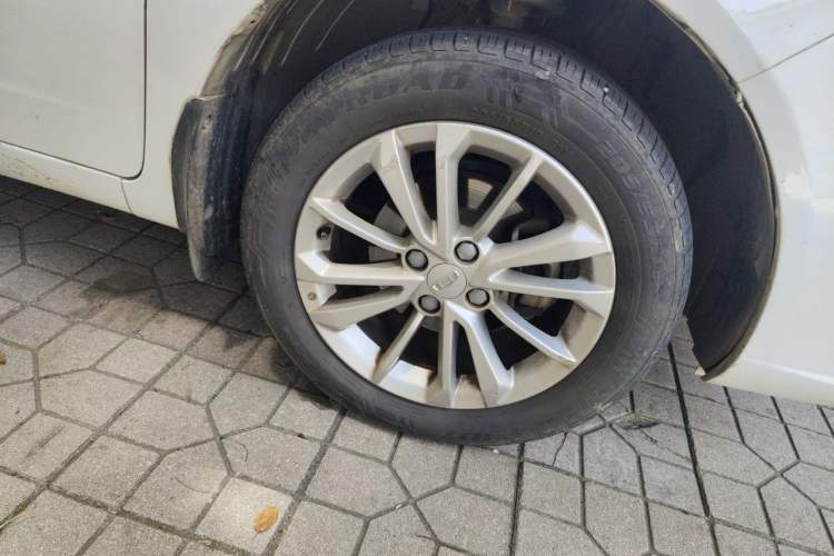 Used Geely Auto Vision 2020 1.5L Manual Asian Games Edition Right Front Wheel Hub