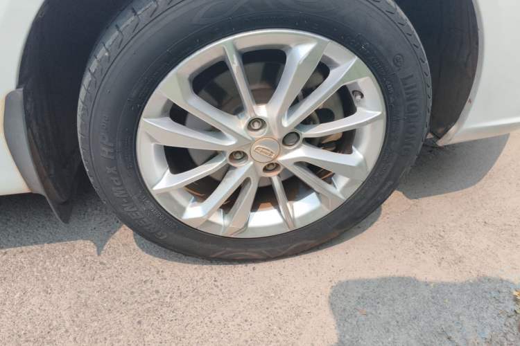 Used Geely Auto Vision 2020 Revised Version 1.5L CVT Asian Games Edition Right Front Wheel Hub
