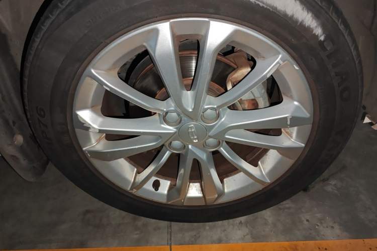 Used Geely Auto Vision 2020 1.5L Manual Asian Games Edition Right Front Wheel Hub