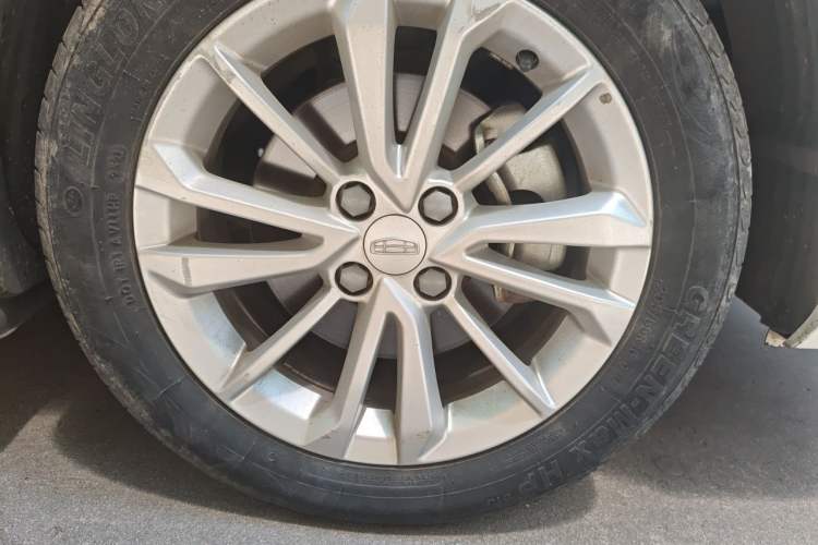 Used Geely Auto Vision 2020 1.5L CVT Asian Games Edition Right Front Wheel Hub