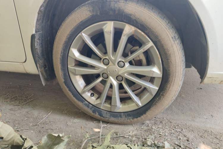 Used Geely Auto Vision 2020 1.5L Manual Asian Games Edition Right Front Wheel Hub