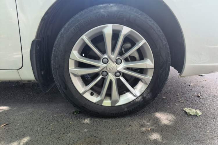 Used Geely Auto Vision 2020 1.5L CVT Asian Games Edition Right Front Wheel Hub