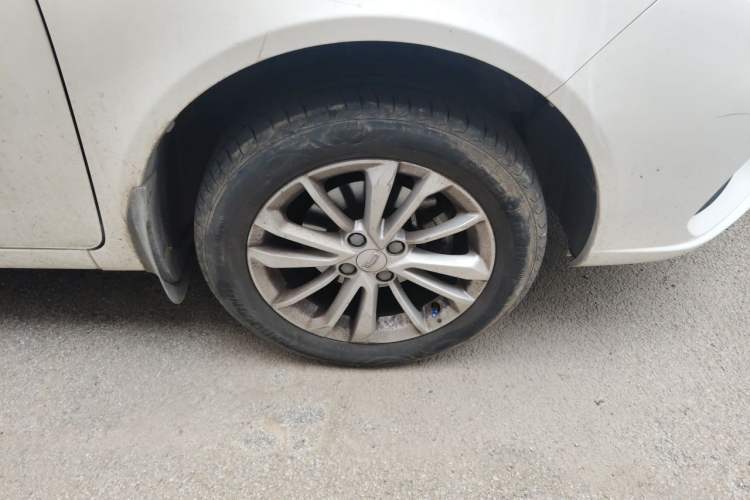 Used Geely Auto Vision 2020 1.5L Manual Value Edition Right Front Wheel Hub