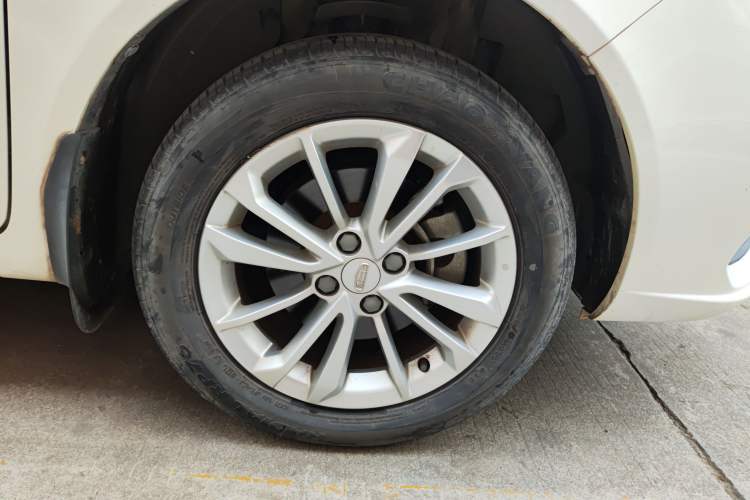 Used Geely Auto Vision 2020 1.5L CVT Asian Games Edition Right Front Wheel Hub