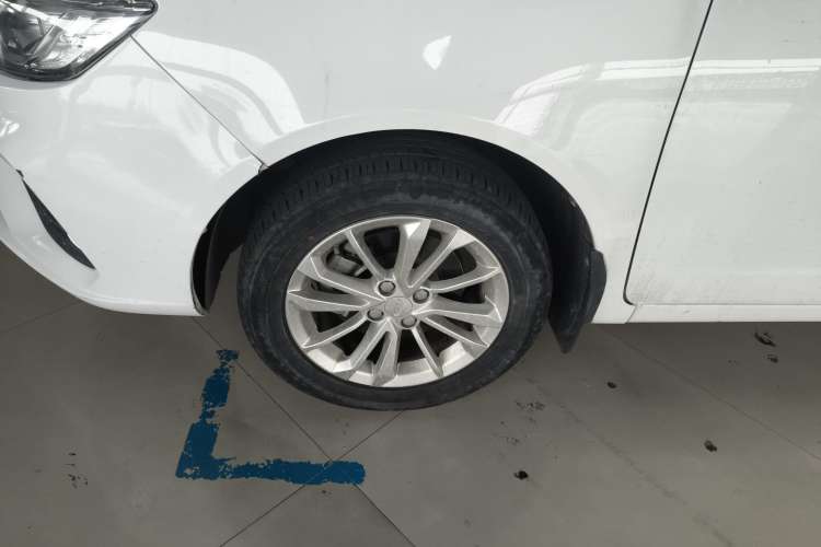 Used Geely Auto Vision 2020 1.5L CVT Asian Games Edition Right Front Wheel Hub