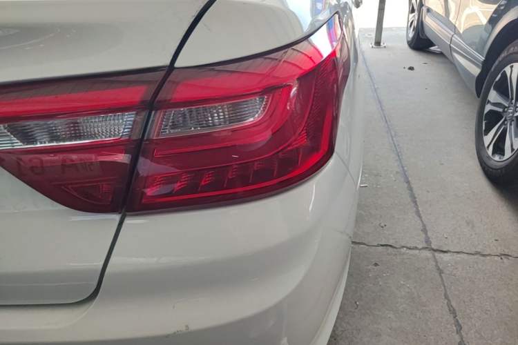 Used Geely Auto Vision 2020 Revised Version 1.5L CVT Asian Games Edition Right Rear Taillight