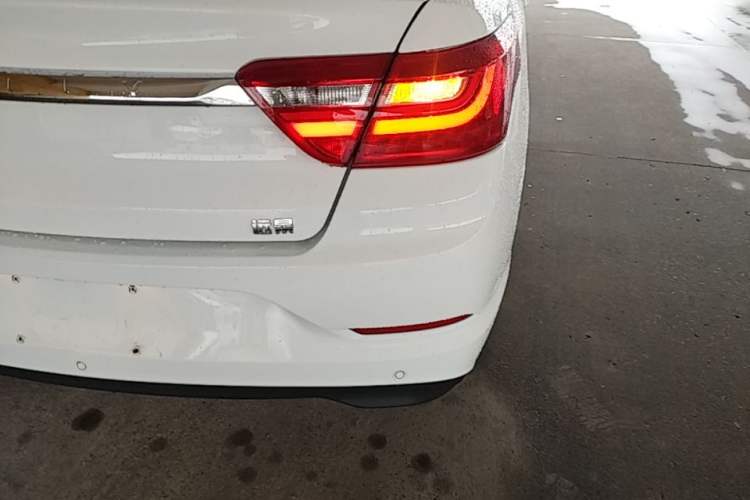 Used Geely Auto Vision 2020 Revised Version 1.5L CVT Asian Games Edition Right Rear Taillight