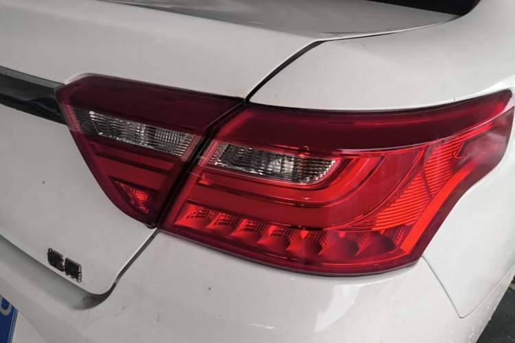 Used Geely Auto Vision 2020 Revised Version 1.5L CVT Asian Games Edition Right Rear Taillight