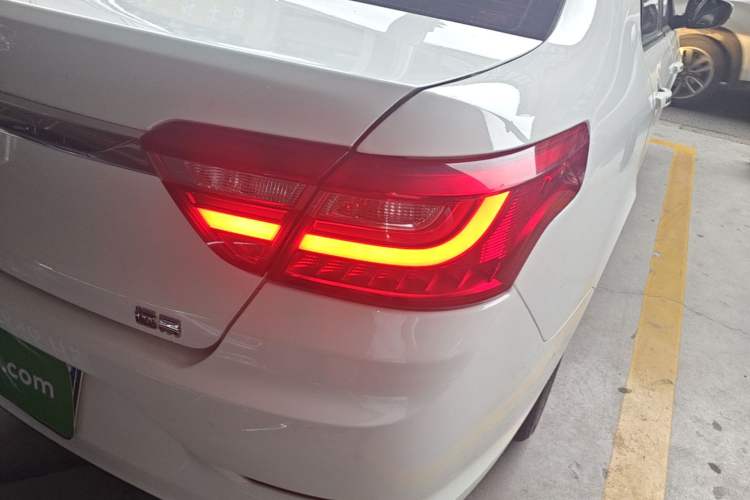 Used Geely Auto Vision 2020 Revised Version 1.5L CVT Asian Games Edition Right Rear Taillight