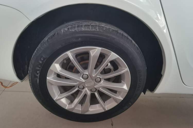 Used Geely Auto Vision 2020 Revised 1.5L Manual Asian Games Edition Right Rear Wheel Hub