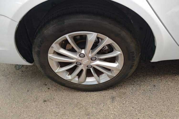 Used Geely Auto Vision 2020 Revised Version 1.5L CVT Asian Games Edition Right Rear Wheel Hub
