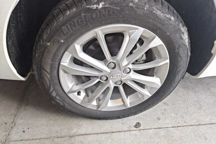 Used Geely Auto Vision 2020 Revised 1.5L Manual Asian Games Edition Right Rear Wheel Hub