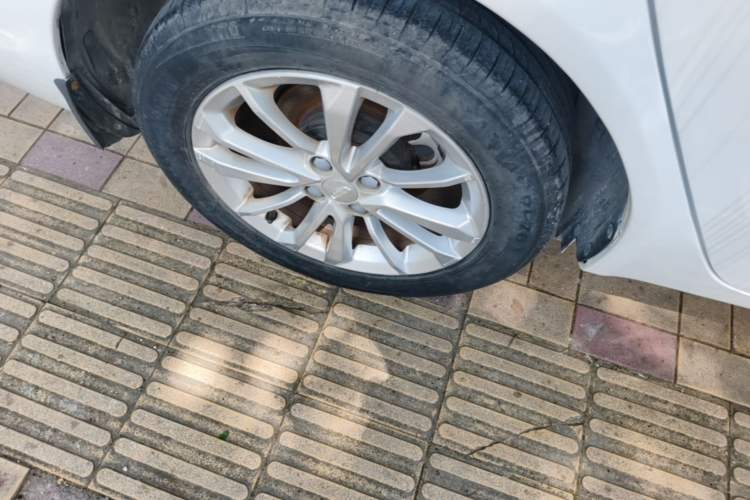 Used Geely Auto Vision 2020 1.5L Manual Value Edition Right Rear Wheel Hub