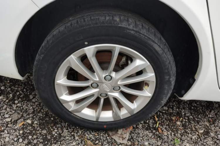 Used Geely Auto Vision 2020 Revised 1.5L Manual Asian Games Edition Right Rear Wheel Hub