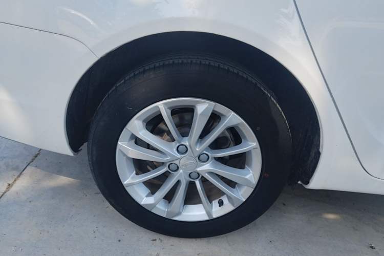 Used Geely Auto Vision 2020 1.5L Manual Asian Games Edition Right Rear Wheel Hub