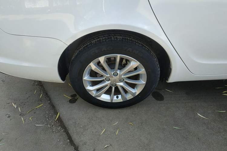 Used Geely Auto Vision 2020 Revised Version 1.5L CVT Asian Games Edition Right Rear Wheel Hub