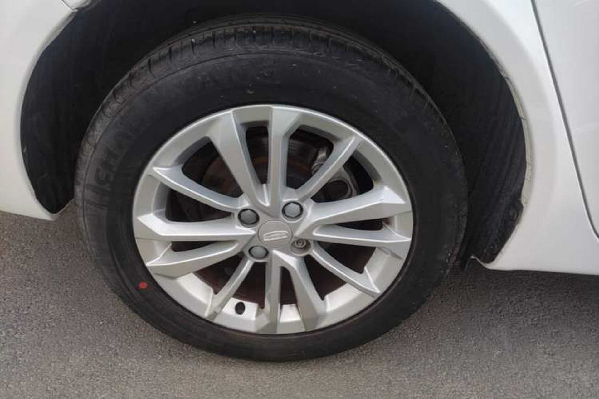 Used Geely Auto Vision 2020 1.5L Manual Asian Games Edition Right Rear Wheel Hub