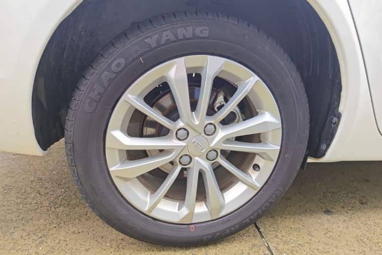 Used Geely Auto Vision 2020 Revised 1.5L Manual Asian Games Edition Right Rear Wheel Hub