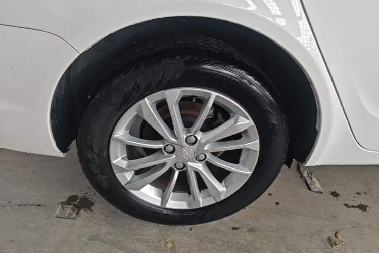Used Geely Auto Vision 2020 1.5L CVT Value Edition Right Rear Wheel Hub