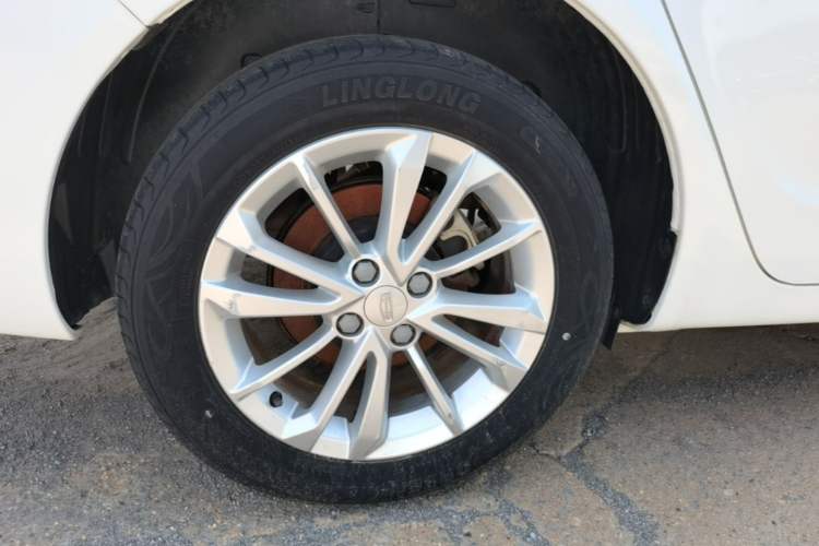 Used Geely Auto Vision 2020 Revised 1.5L Manual Asian Games Edition Right Rear Wheel Hub