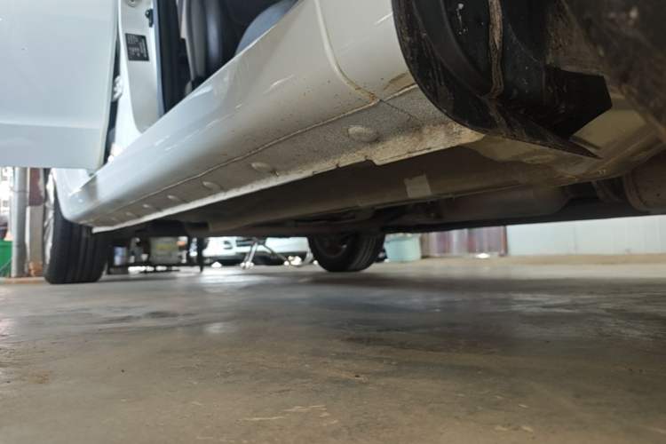 Used Geely Auto Vision 2020 1.5L Manual Value Edition Right Side Sill