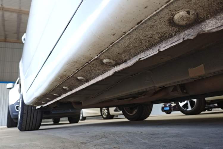 Used Geely Auto Vision 2020 1.5L CVT Value Edition Right Side Sill