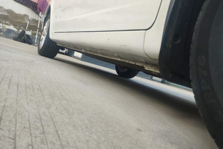 Used Geely Auto Vision 2020 Revised Version 1.5L CVT Asian Games Edition Right Side Sill