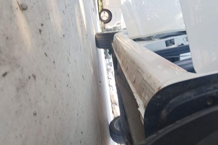 Used Geely Auto Vision 2020 1.5L Manual Asian Games Edition Right Side Sill