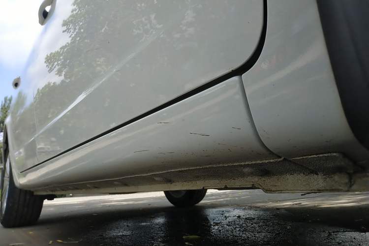Used Geely Auto Vision 2020 Revised Version 1.5L CVT Asian Games Edition Right Side Sill