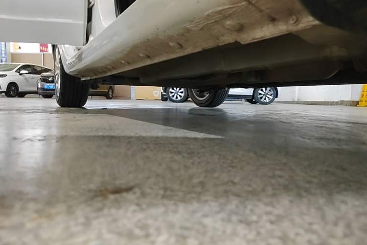 Used Geely Auto Vision 2020 1.5L Manual Value Edition Right Side Sill