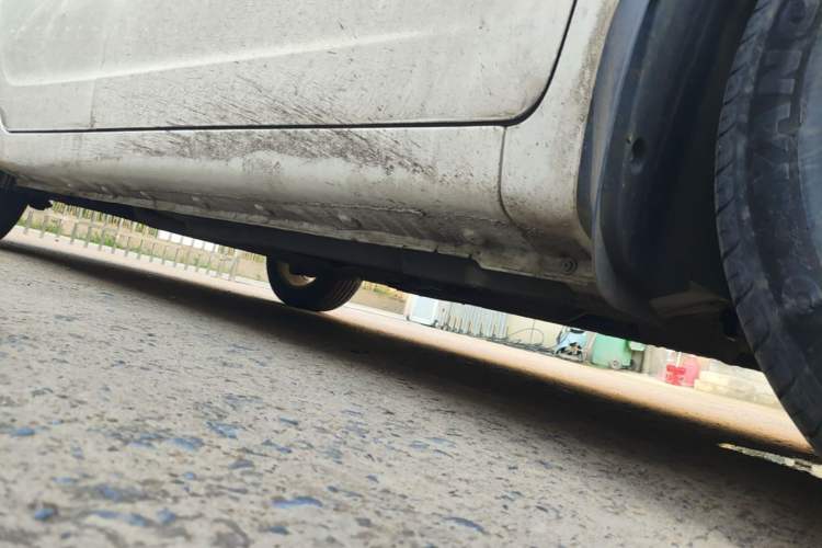 Used Geely Auto Vision 2020 Revised Version 1.5L CVT Asian Games Edition Right Side Sill