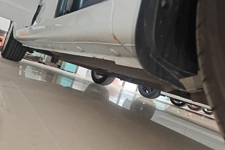 Used Geely Auto Vision 2020 Revised 1.5L Manual Asian Games Edition Right Side Sill
