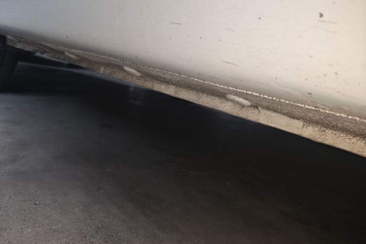 Used Geely Auto Vision 2020 Revised Version 1.5L CVT Asian Games Edition Right Side Sill